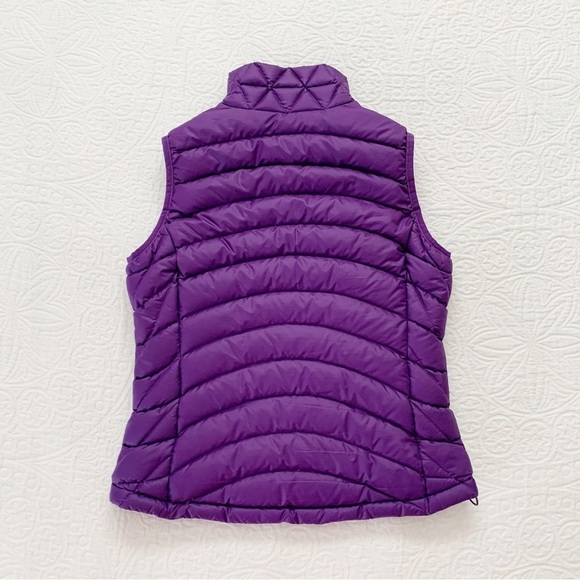 Patagonia Women's Down Sweater Vest‎ - Picture 2 of 3